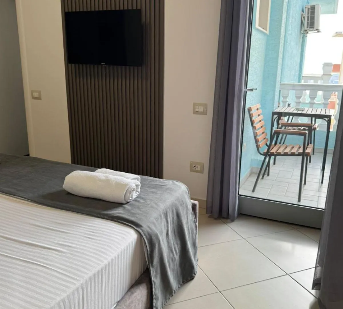 Hotel Abedini Sarande 3*,
